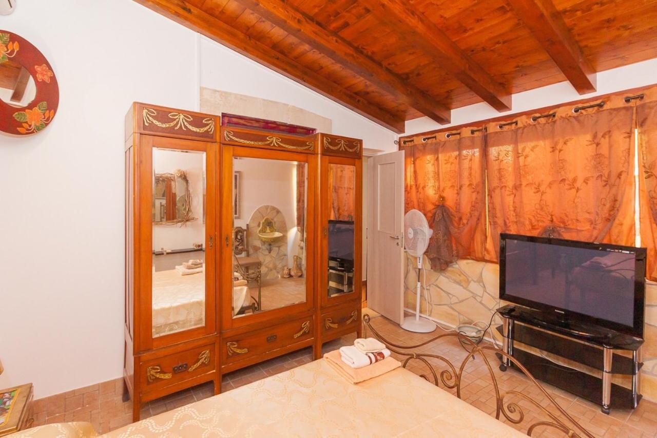 סירקוזה B&B L'Infiorescenza New מראה חיצוני תמונה